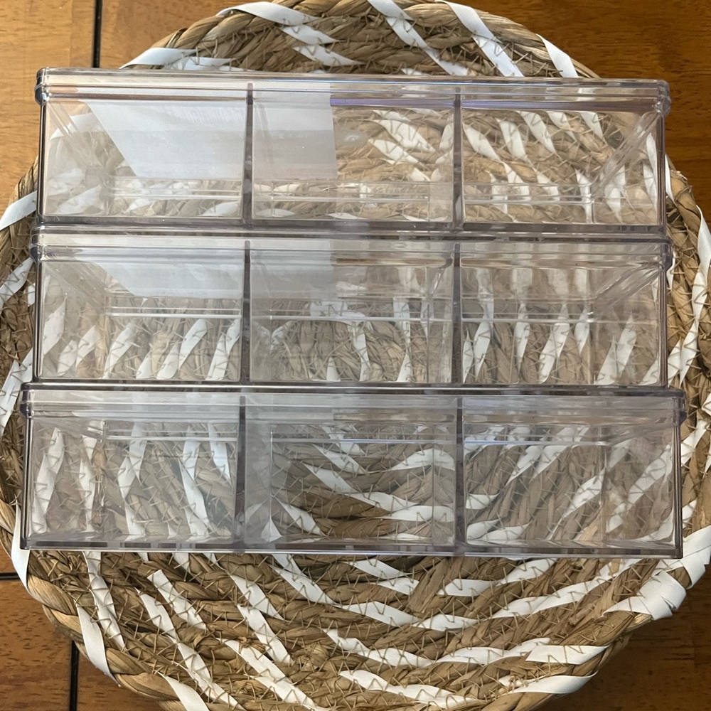 ORGANIZING LIDS Storage Essential. Stackable Organizers Transparent. - Picture 3 of 13
